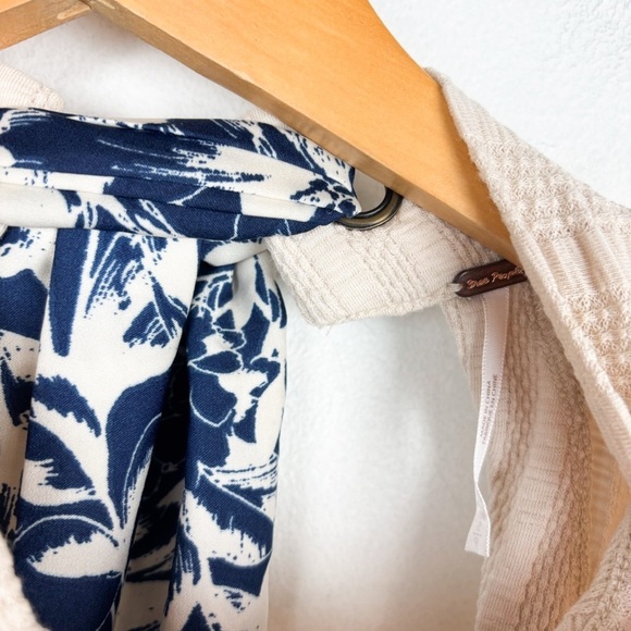Free People Scarf Tie Back Mock Neck Cream Top Sz S - Picture 6 of 8